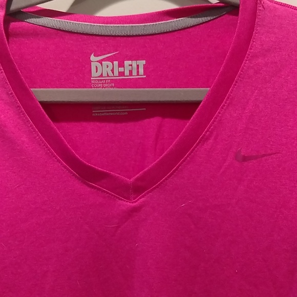 Nike Dry Fit Top - Picture 3 of 4